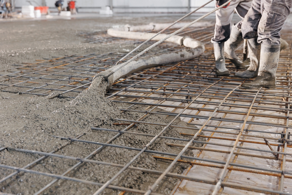 Concrete,concreting,floors,of,buildings,in,construction,site.,concept,pouring